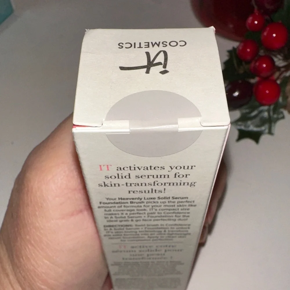 IT Cosmetics Foundation Brush #29